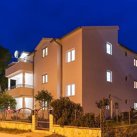 Apartments Maras シベニク エクステリア 写真