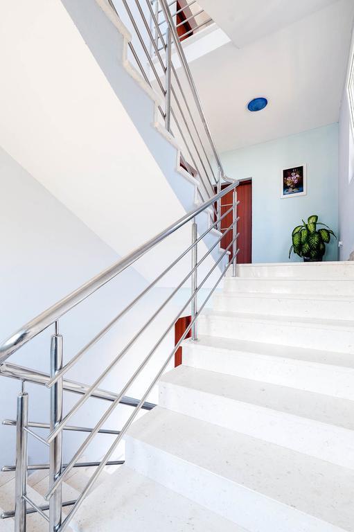 Apartments Maras シベニク エクステリア 写真